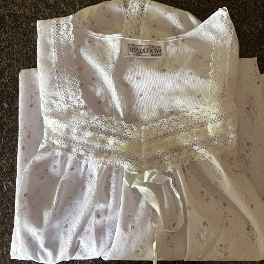 Tradition Sears Ladies Night Gown - New